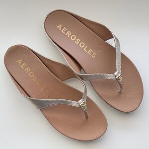 AEROSOLES Metallic Silver Thong Sandals with Tan Footbed